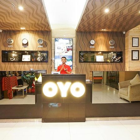 Oyo 197 Prime Royal Hotel Kapasari Екстер'єр фото