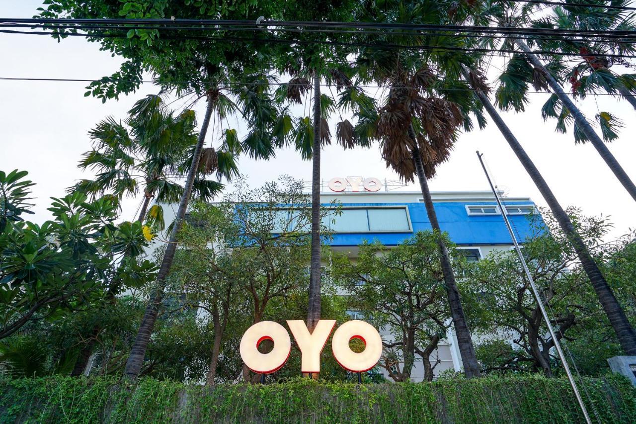 Oyo 197 Prime Royal Hotel Kapasari Екстер'єр фото
