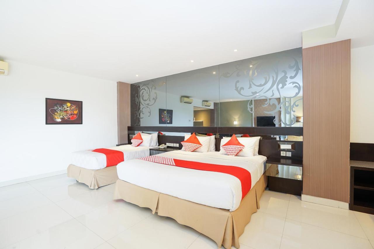 Oyo 197 Prime Royal Hotel Kapasari Екстер'єр фото